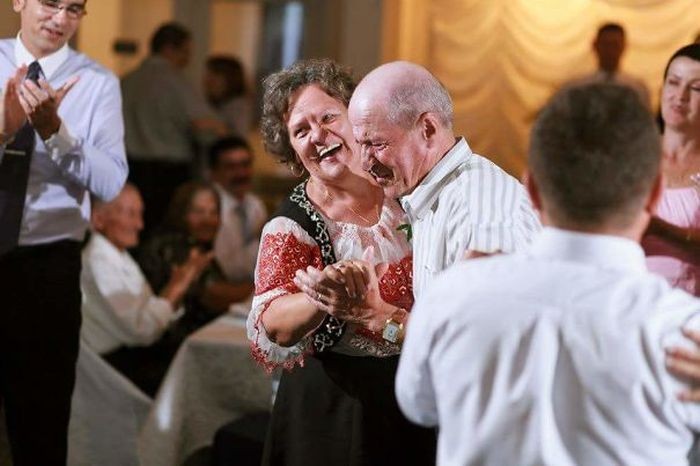 Пенсионеры живут полной жизнью (32 фото)