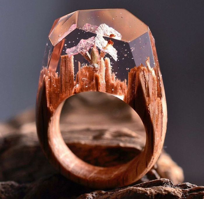 Изысканные кольца из дерева (14 фото)