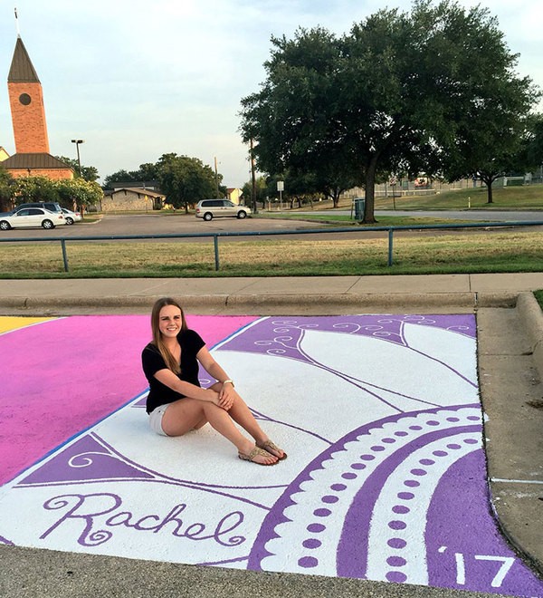 Американские школьники раскрасили свое парковочное место (12 фото)