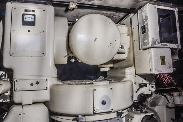 Заброшенная станция оптического наблюдения в Подмосковье (13 фото)