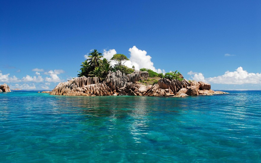 Самые загадочные острова нашей планеты (10 фото)