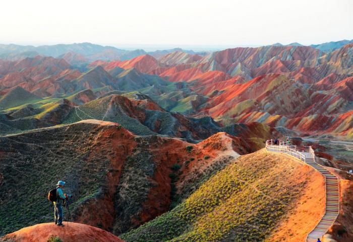 Китайские разноцветные горы (15 фото)