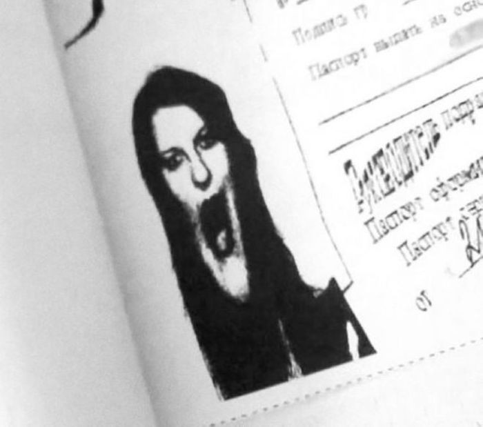 Жуткие фото в ксерокопиях паспортов (20 фото)