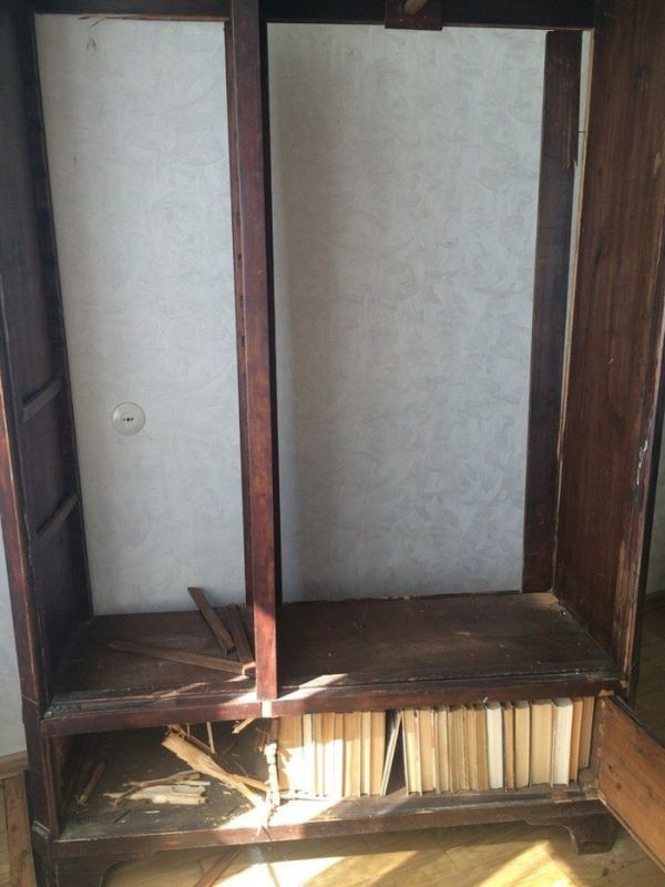 Находка в старом шкафу (3 фото)