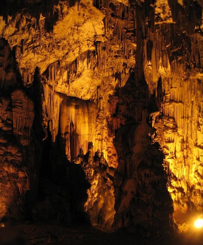 Экскурсия по Женевской пещере (18 фото)