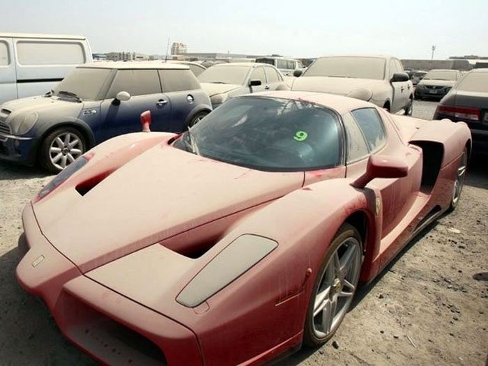 Миф о брошенных автомобилях в Дубае (5 фото)