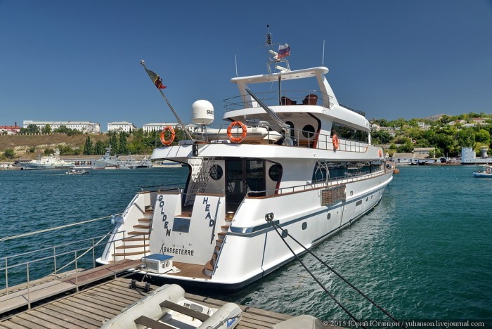 Выставка яхт в портах Крыма (28 фото)