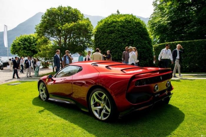 Итальянцы выпустили уникальный спорткар Ferrari SP38 (17 фото)