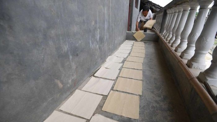 Китаец, который уже 36 лет занимается старинным ремеслом (6 фото)