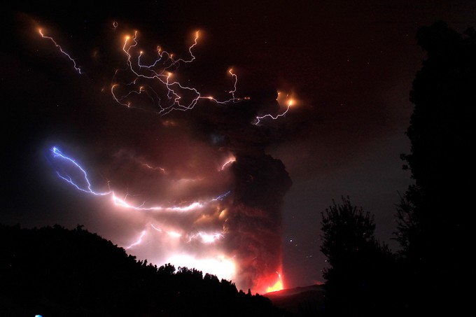 Извержение вулкана Пуйеуэ (15 фото)