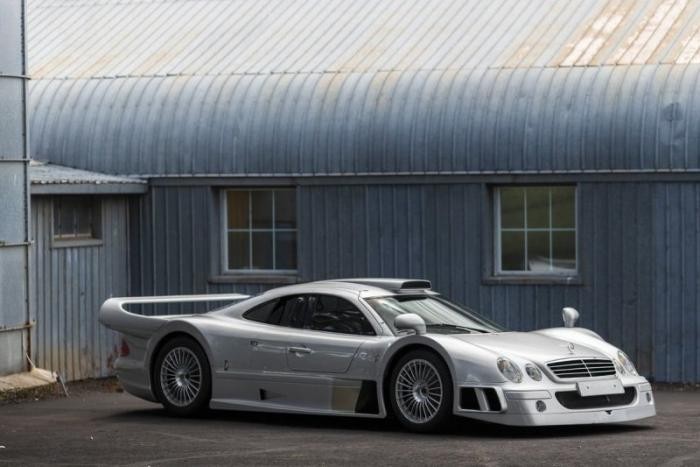 Mercedes-Benz AMG CLK GTR из 90-х дороже, чем новый Mercedes-AMG (30 фото)