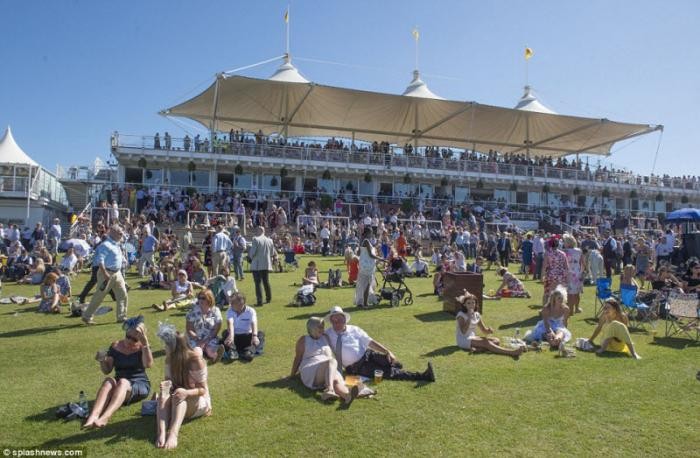 День Леди на Qatar Goodwood festival (14 фото)