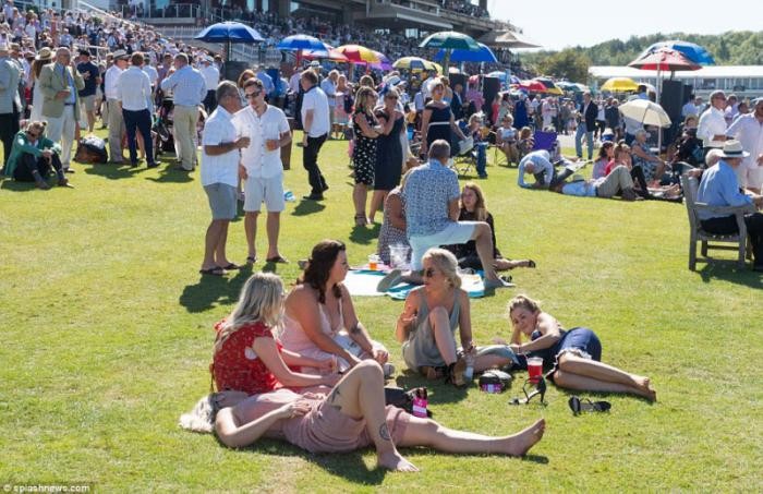 День Леди на Qatar Goodwood festival (14 фото)