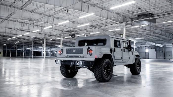 Компания Mil-Spec Automotive возродила и доработала Hummer H1 (20 фото)