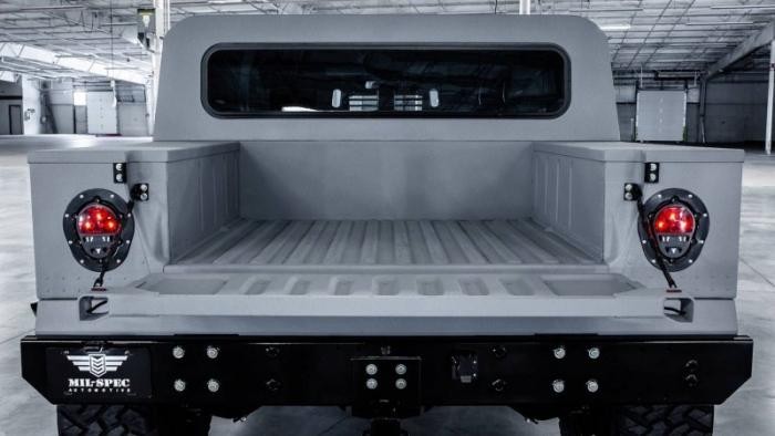 Компания Mil-Spec Automotive возродила и доработала Hummer H1 (20 фото)