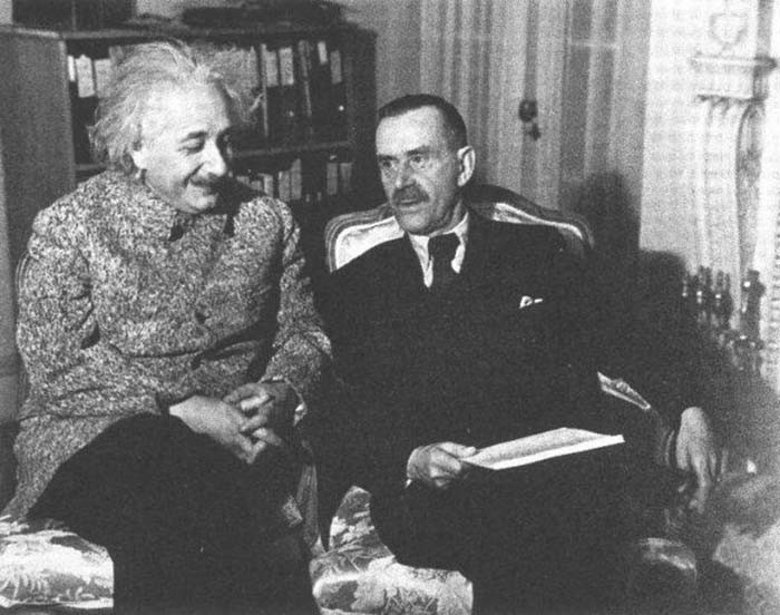 Эйнштейну предложили стать президентом Израиля, и почему этого так и не произошло