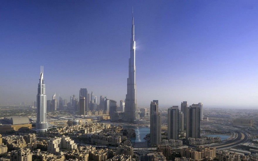 10 самых больших зданий