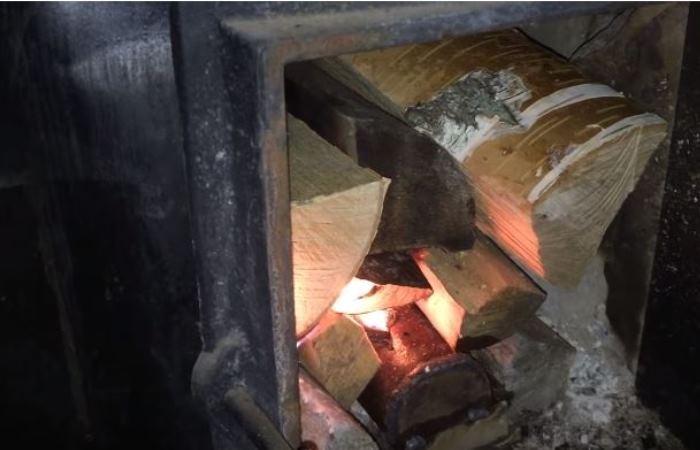 Как заставить дрова гореть в два раза дольше