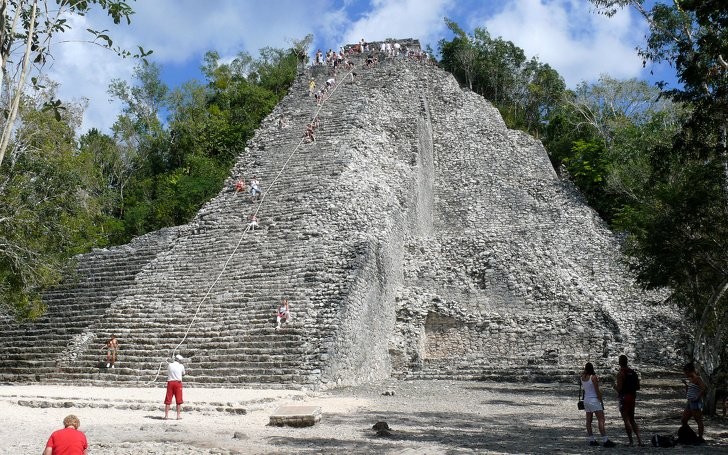 Это не покажут обычным туристам на руинах древних городов майя