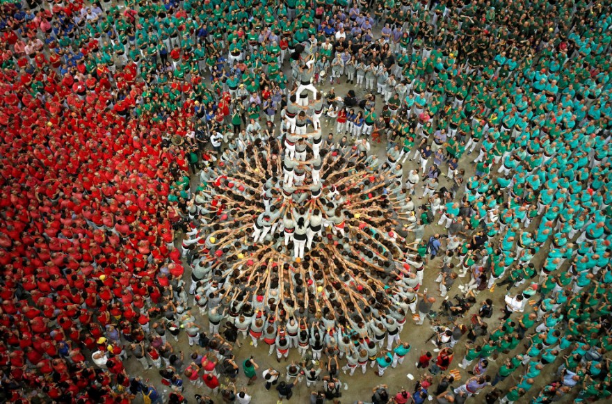 Невероятные «башни» из людей в Испании