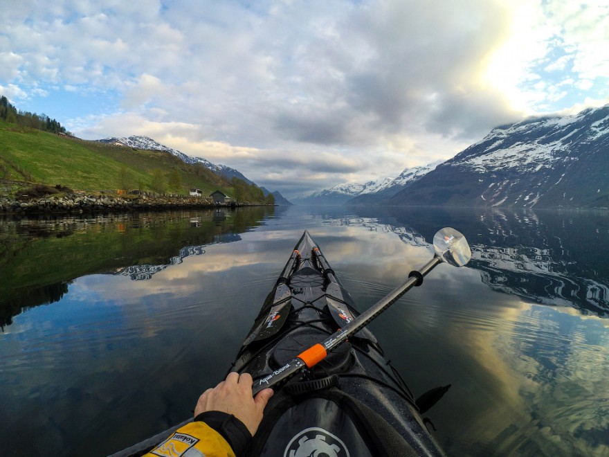На каяке по фьордам и озерам Норвегии