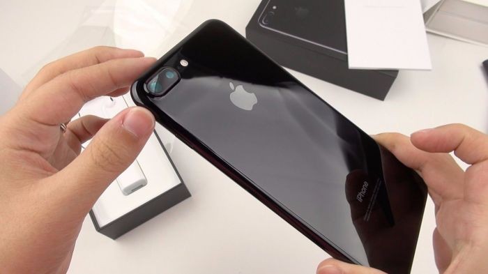 Во всех iPhone 6 и более поздних версиях Apple заменит батарею почти даром