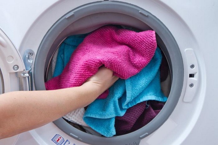 Как стирать в машинке махровые полотенца, чтобы они не были жесткими