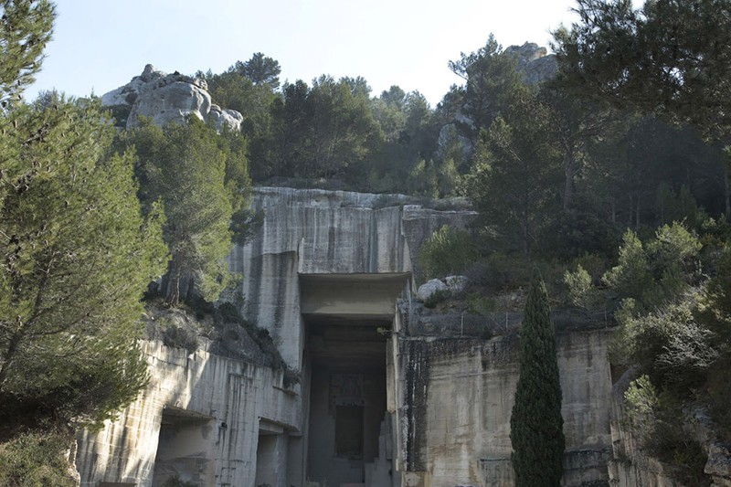 Экскурсия в каменоломни Карьер Огней на юге Франции
