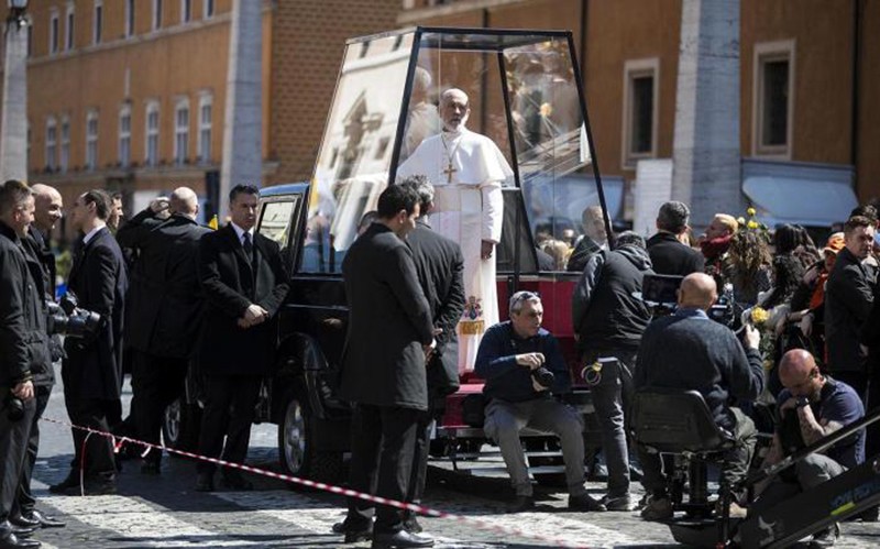 Новый «Папа Римский» начнет ездить на УАЗ «Пикап»