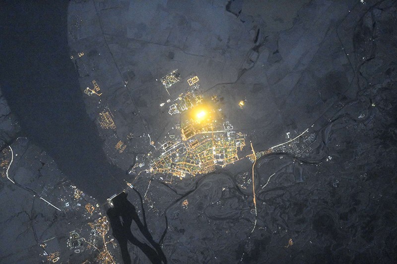 21 город России из космоса ночью